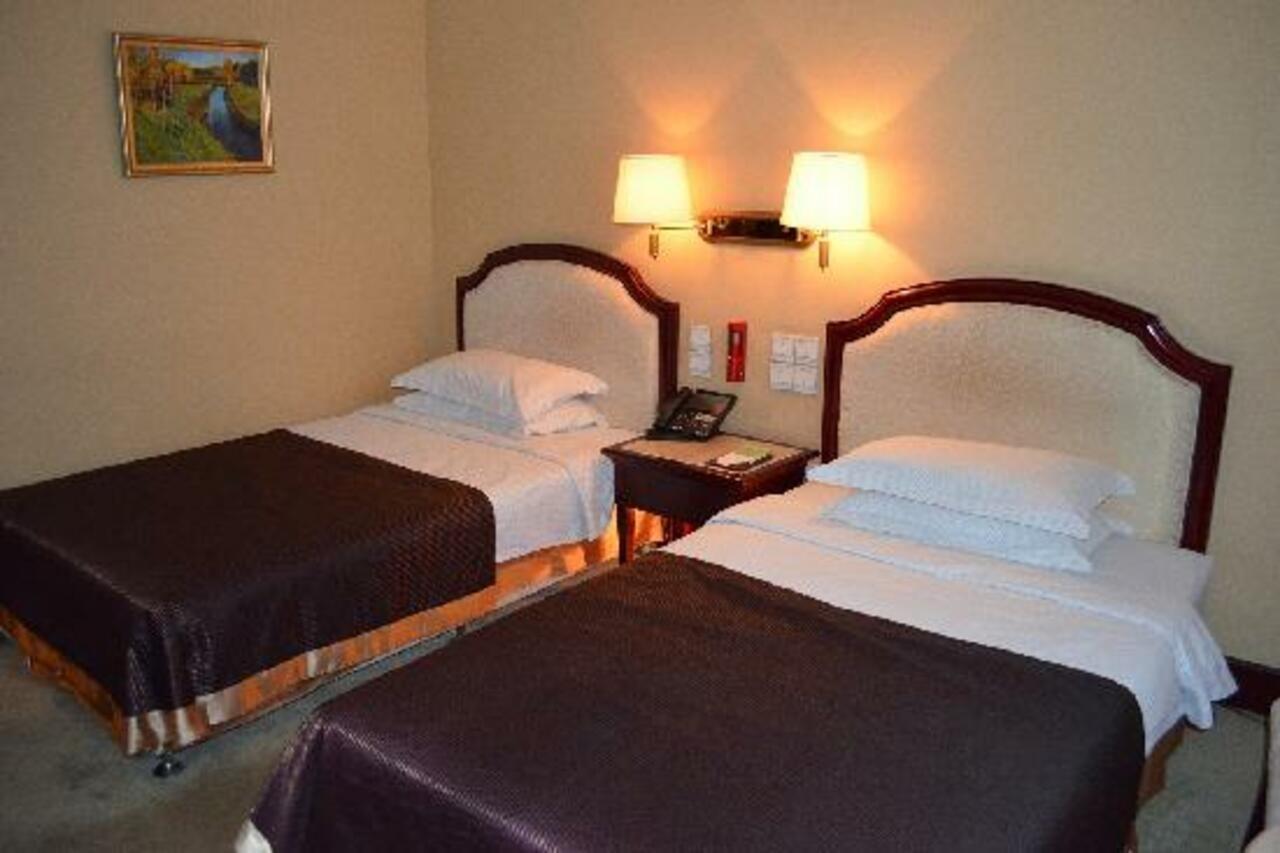 Beijing King Wing Hot Spring Hotel Экстерьер фото