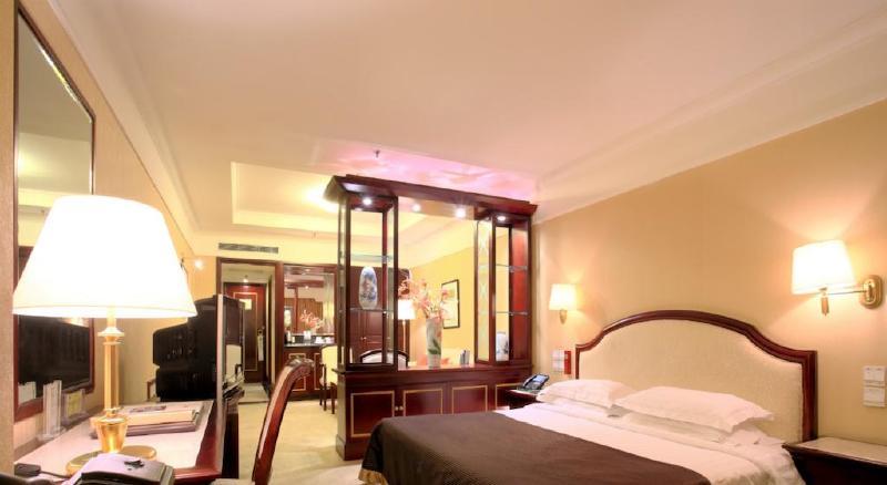Beijing King Wing Hot Spring Hotel Экстерьер фото