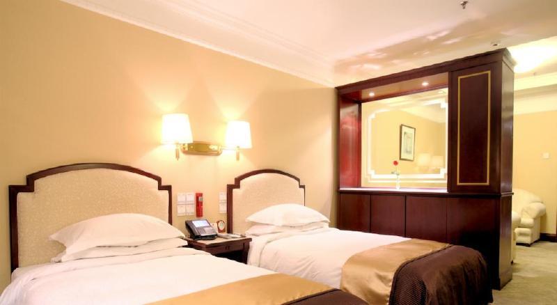 Beijing King Wing Hot Spring Hotel Экстерьер фото