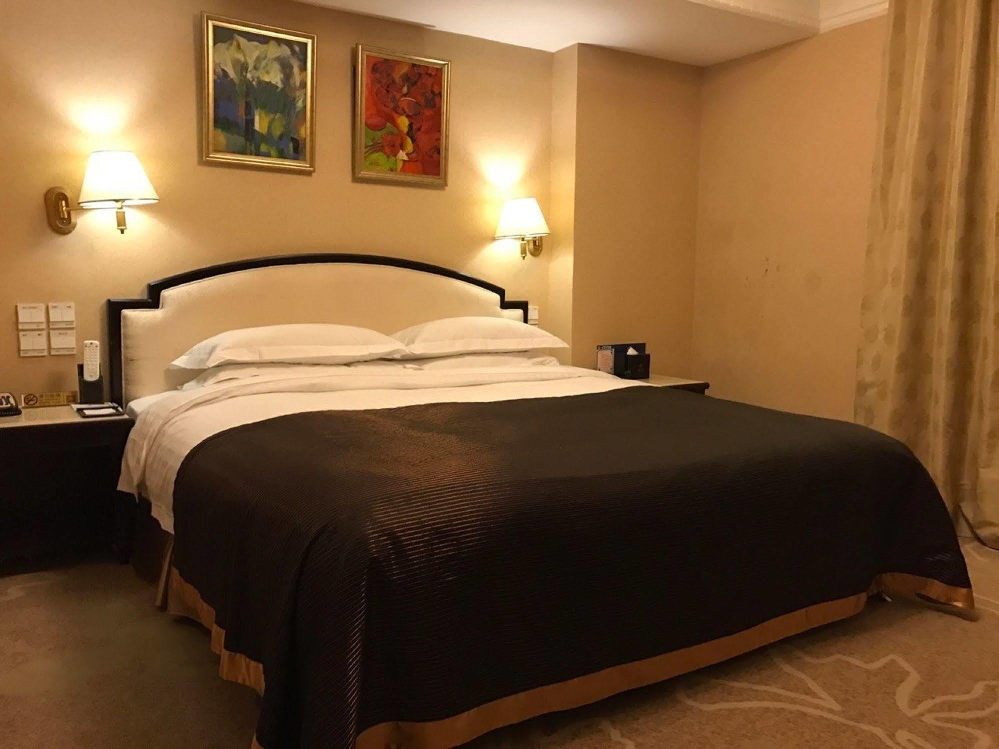 Beijing King Wing Hot Spring Hotel Экстерьер фото