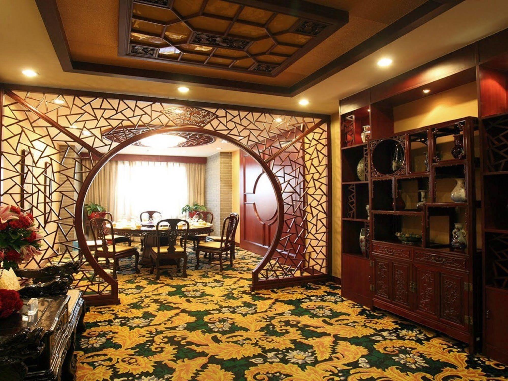 Beijing King Wing Hot Spring Hotel Экстерьер фото