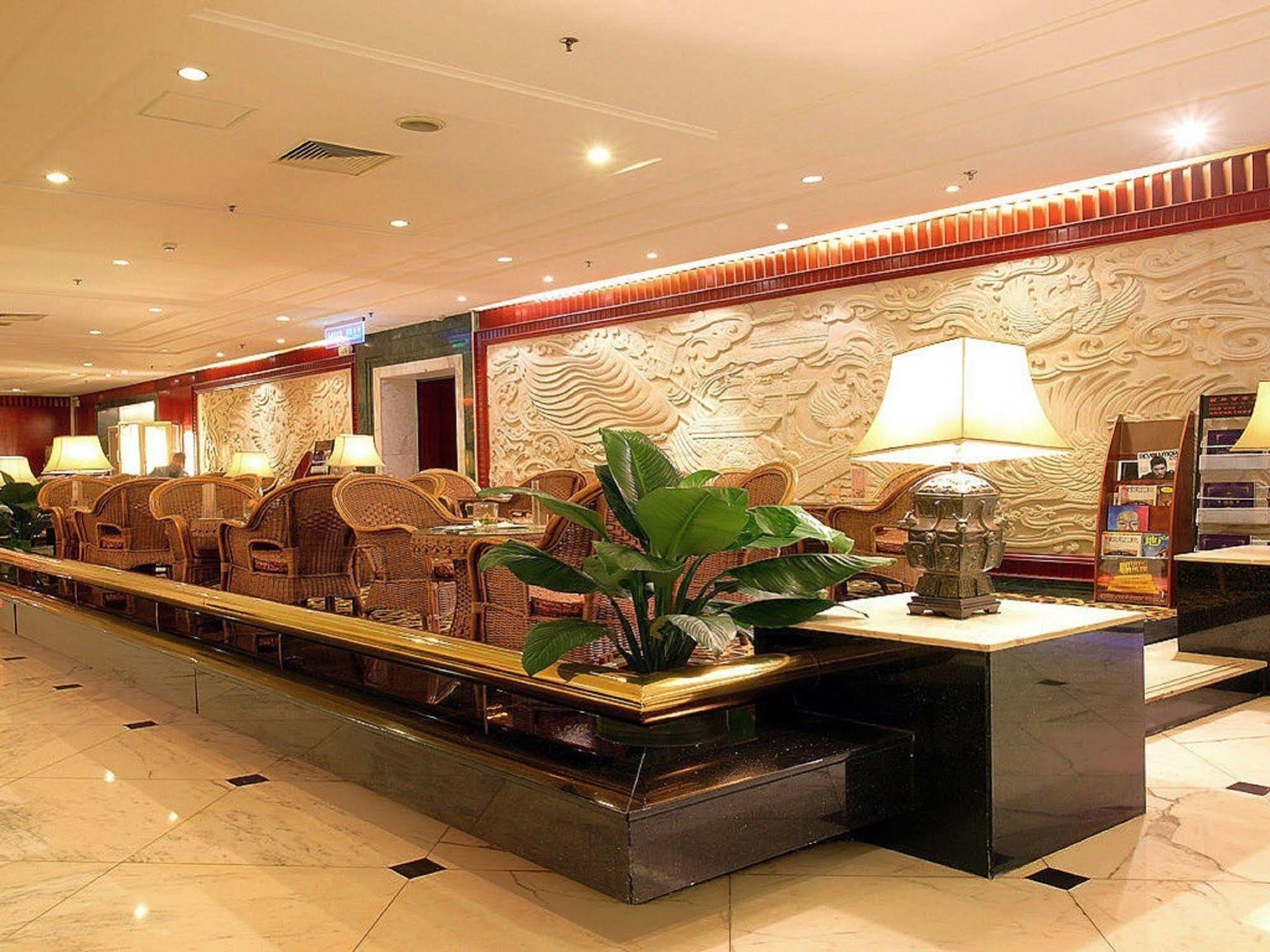 Beijing King Wing Hot Spring Hotel Экстерьер фото